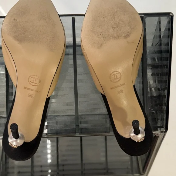 Women's Tan and Black Mules - Picture 4 of 4